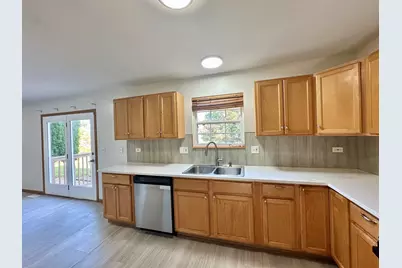 4520 W Lawn Avenue, Waukegan, IL 60055 - Photo 10