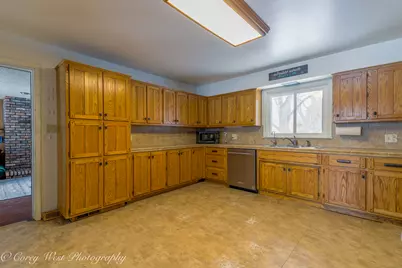 2300 Gaylord Road, Joliet, IL 60435 - Photo 8