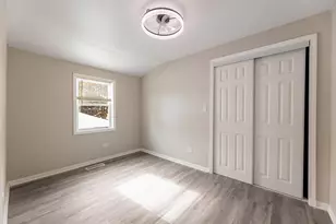 12420 S Emerald Ave, Chicago, IL 60628 - Photo 16