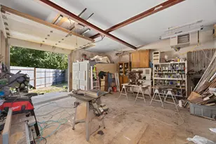 3381 N Milwaukee Ave, Chicago, IL 60641 - Photo 14