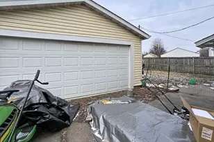 2437 33rd Ave, Rock Island, IL 6201 - Photo 12