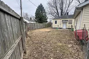 2437 33rd Ave, Rock Island, IL 6201 - Photo 12