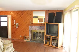 69 White Oaks Rd, Fox Lake, IL 60020 - Photo 4