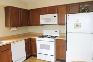 69 White Oaks Rd, Fox Lake, IL 60020 - Photo 8