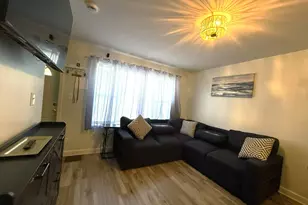 4061 W 58th St, Chicago, IL 60629 - Photo 2