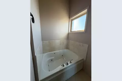3446 W Bryn Mawr Avenue #3, Chicago, IL 60659 - Photo 8