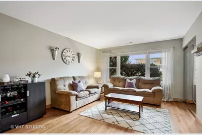 235 W Johnson Street #1B, Palatine, IL 60067 - Photo 2