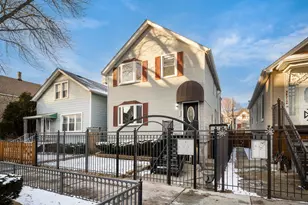 2516 W Lyndale St, Chicago, IL 60647 - Photo 2