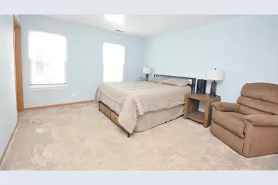 1146 E Tedy Court, Round Lake Beach, IL 60073 - Photo 10