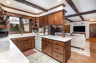 6729 W Menominee Pkwy, Palos Heights, IL 60463 - Photo 8