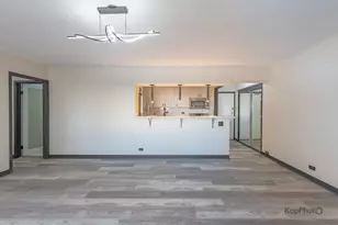 7337 S South Shore Dr, Chicago, IL 60649 - Photo 6