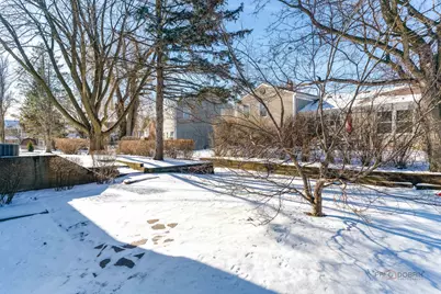 1380 Larchmont Drive, Buffalo Grove, IL 60089 - Photo 30