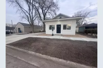 733 W Prairie Street, Pontiac, IL 61764 - Photo 6