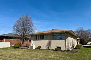 9608 S Kolin Ave, Oak Lawn, IL 60453 - Photo 36