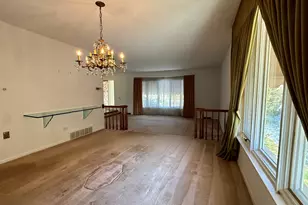 9608 S Kolin Ave, Oak Lawn, IL 60453 - Photo 6