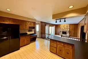 9608 S Kolin Ave, Oak Lawn, IL 60453 - Photo 10