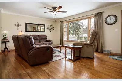 926 Stratford Avenue, Rockford, IL 61107 - Photo 6