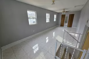 2201 Kingfisher Ln, Rolling Meadows, IL 60008 - Photo 24