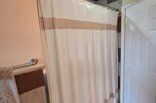 2201 Kingfisher Ln, Rolling Meadows, IL 60008 - Photo 10