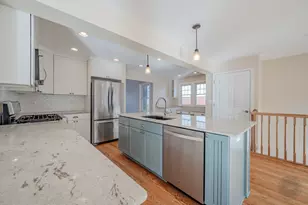 593 S Sunnyside Ave, Elmhurst, IL 60126 - Photo 14