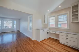 593 S Sunnyside Ave, Elmhurst, IL 60126 - Photo 6