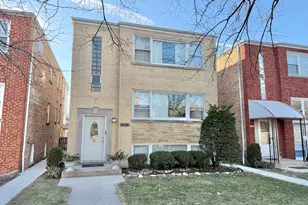 5626 N Central Ave, Chicago, IL 60646 - Photo 1
