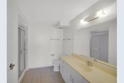 800 Elgin Road #1210, Evanston, IL 60201 - Photo 16