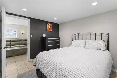 228 Wellington Drive, Crystal Lake, IL 60014 - Photo 26