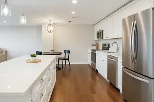 1727 W Crystal Ln, Mount Prospect, IL 60056 - Photo 4