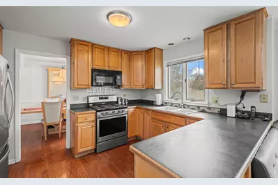 2806 N Stanford Drive, Arlington Heights, IL 60004 - Photo 6