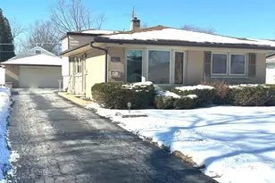 1228 S Chestnut Ave, Arlington Heights, IL 60005 - Photo 2