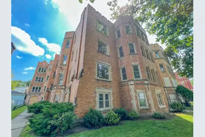 7951 S Muskegon Avenue, Chicago, IL 60617 - Photo 1