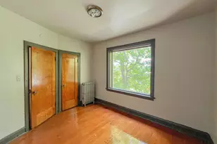 7951 S Muskegon Ave, Chicago, IL 60617 - Photo 8