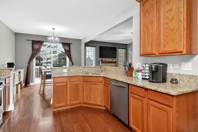 18104 Lake Shore Drive, Orland Park, IL 60467 - Photo 8