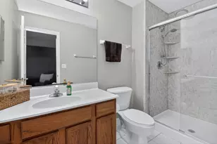 18104 Lake Shore Dr, Orland Park, IL 60467 - Photo 12