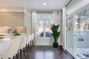 5937 N Sauganash Ln, Chicago, IL 60646 - Photo 12