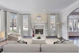 5937 N Sauganash Ln, Chicago, IL 60646 - Photo 4