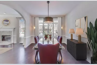 5937 N Sauganash Lane, Chicago, IL 60646 - Photo 16