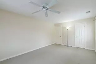 25 Superior Ct, Schaumburg, IL 60193 - Photo 16