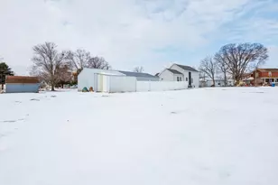 300 E South St, Atlanta, IL 61723 - Photo 52