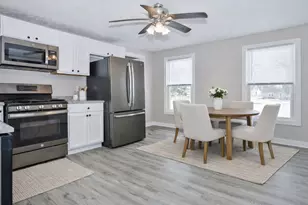 300 E South St, Atlanta, IL 61723 - Photo 6