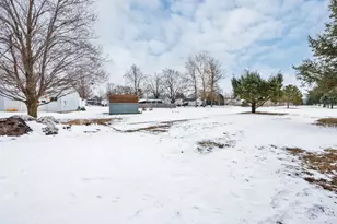 300 E South St, Atlanta, IL 61723 - Photo 48