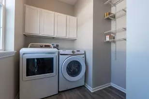 2534 Huntleigh Ln, Woodridge, IL 60517 - Photo 18