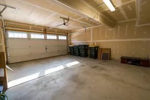 2534 Huntleigh Ln, Woodridge, IL 60517 - Photo 32