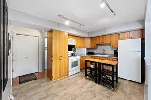 18324 Roy St, Lansing, IL 60438 - Photo 10