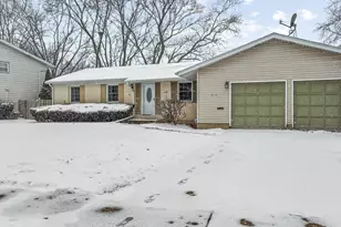 114 S Arlene Ave, Palatine, IL 60074 - Photo 2