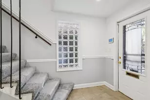 5428 S Blackstone Ave, Chicago, IL 60615 - Photo 2