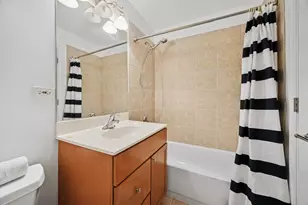 422 Pennsylvania Way, Oak Park, IL 60302 - Photo 16