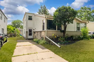 381 N 4th Ave, Des Plaines, IL 60016 - Photo 1