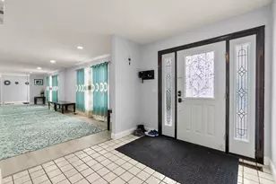 1767 Hemlock Dr, Glendale Heights, IL 60139 - Photo 2